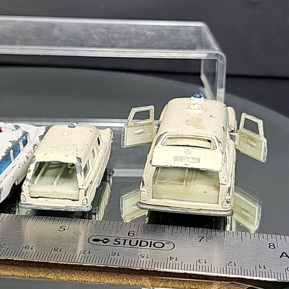 Vintage Lesney Matchbox Diecast Ambulances Car Lot Of 5 Regular And Kingsize - Picture 9 of 12